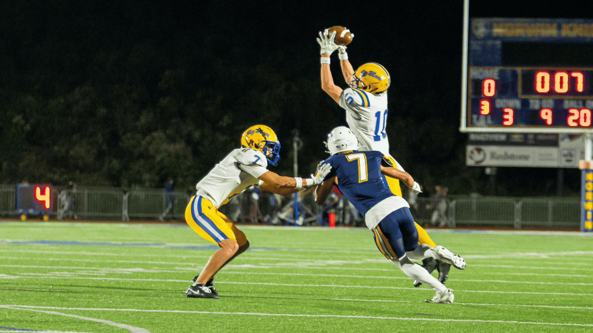 american football nfl 3 2 million average