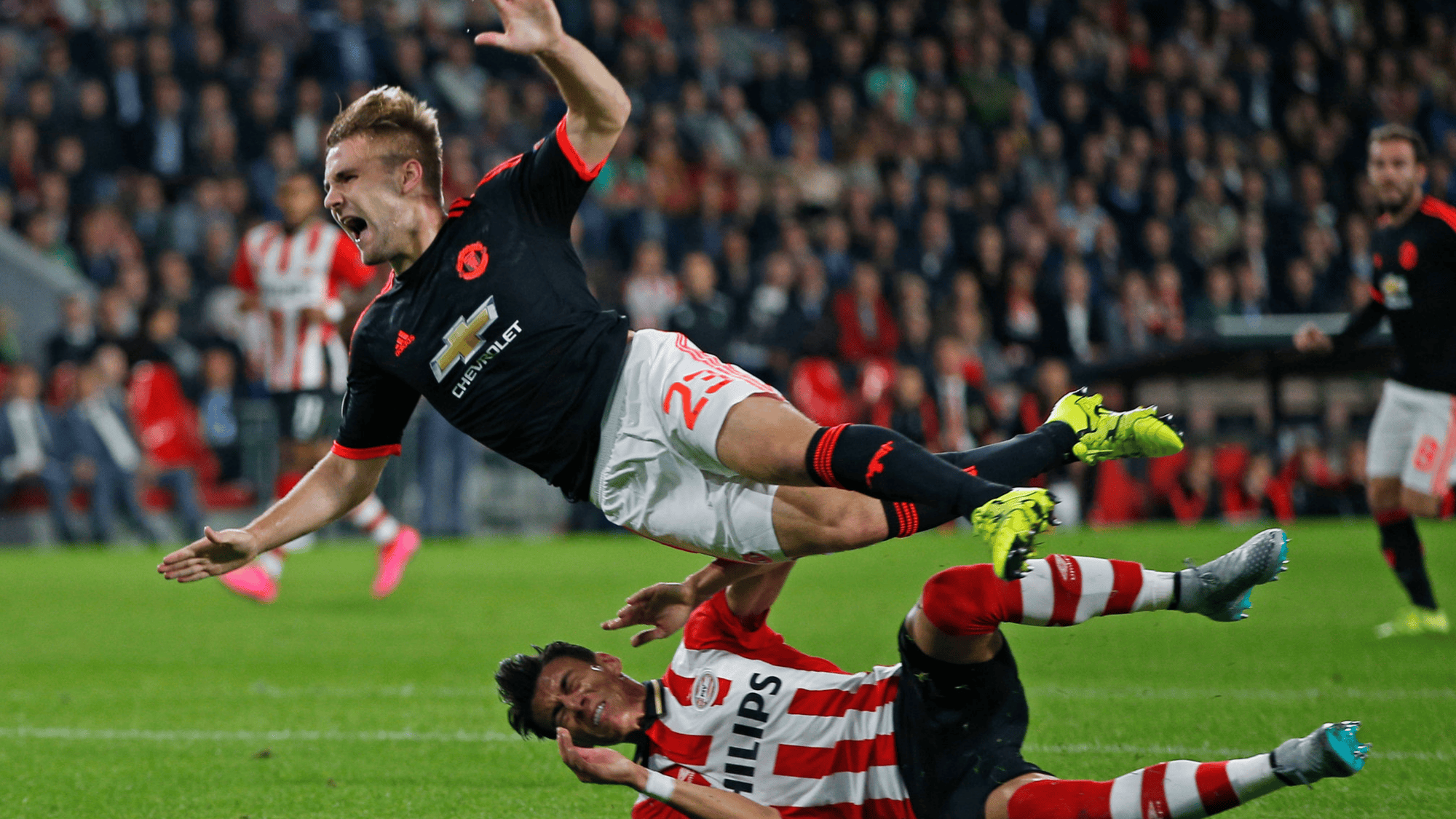 luke shaw s double fracture
