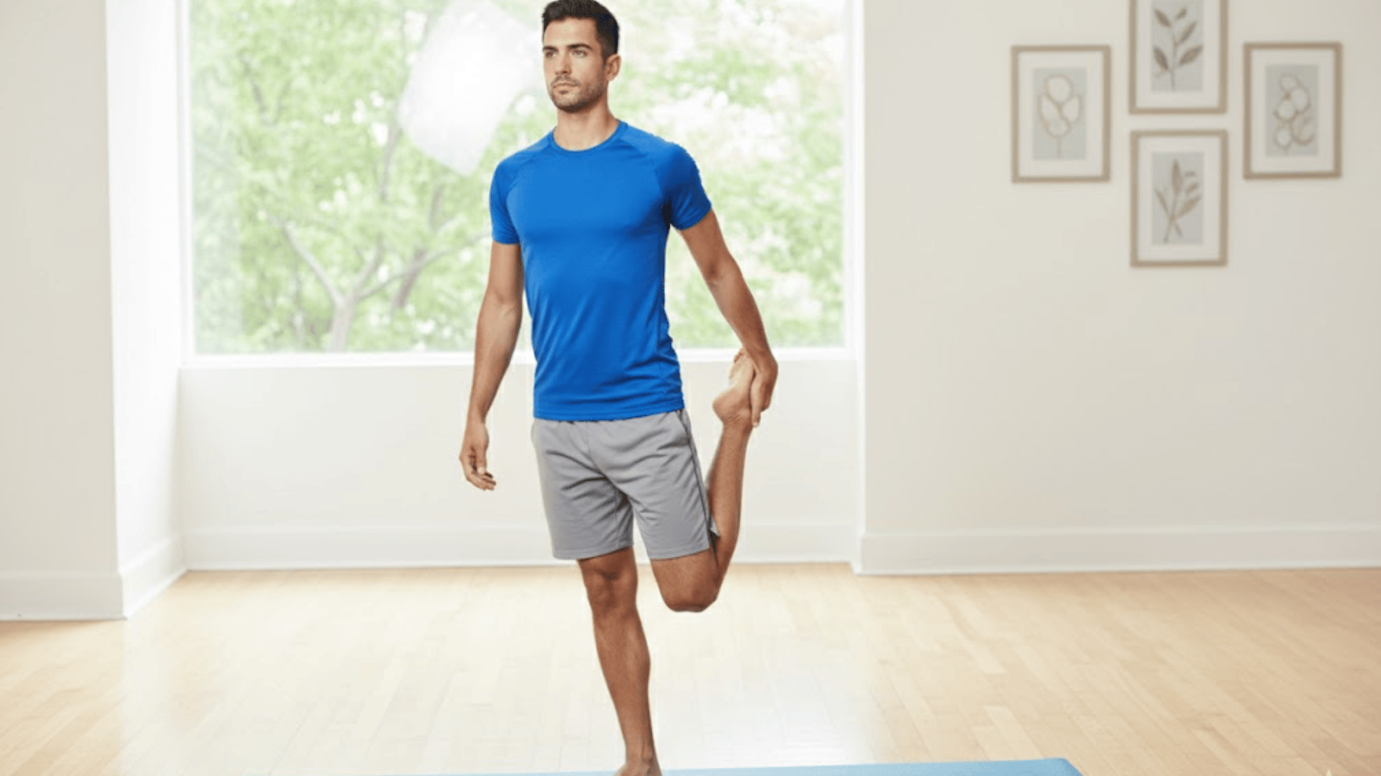 standing quadriceps stretch