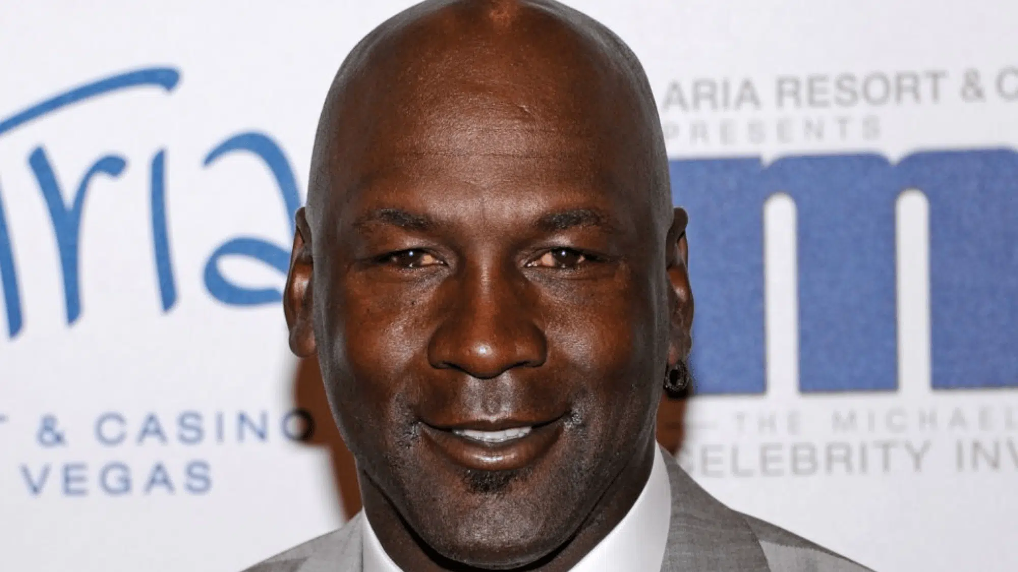 michael jordan eyes why are michael jordan s eyes yellow
