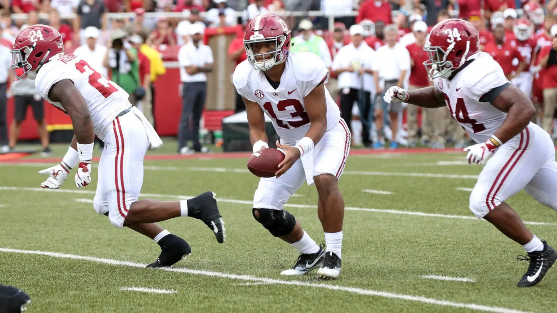 quarterback executing rpo with running backs