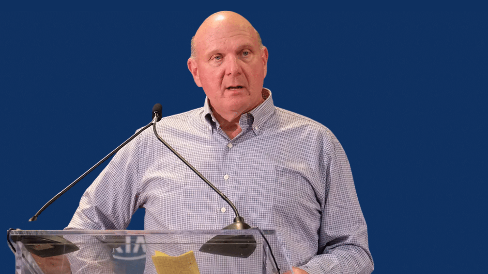 steve ballmer speaking at podium during press conference