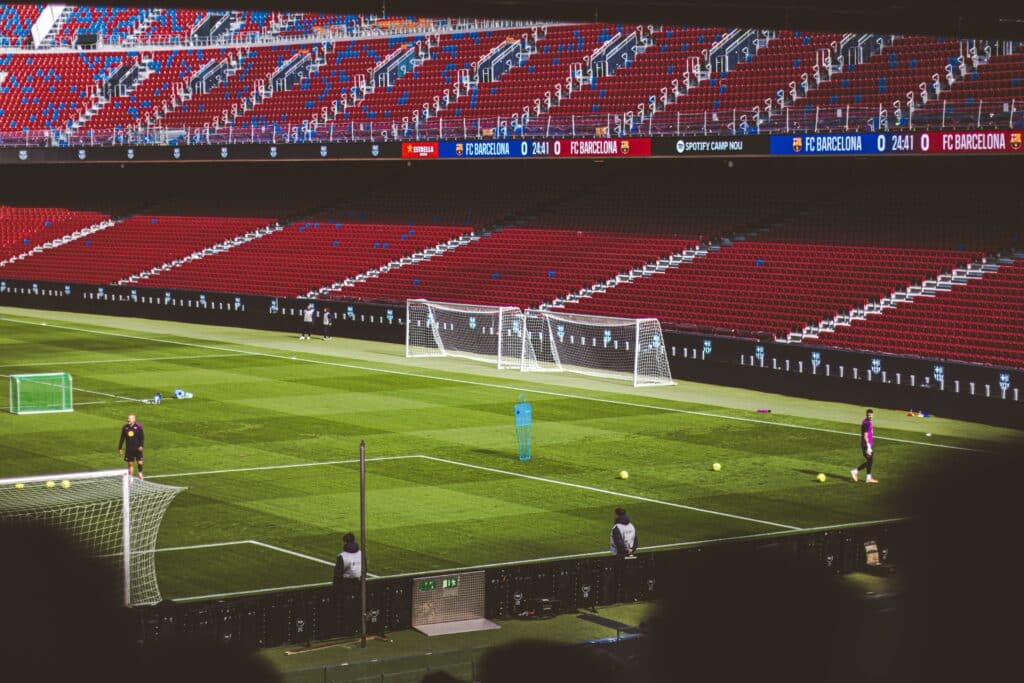 The Modern Matchday: How Football Fans Keep Up With Every Result